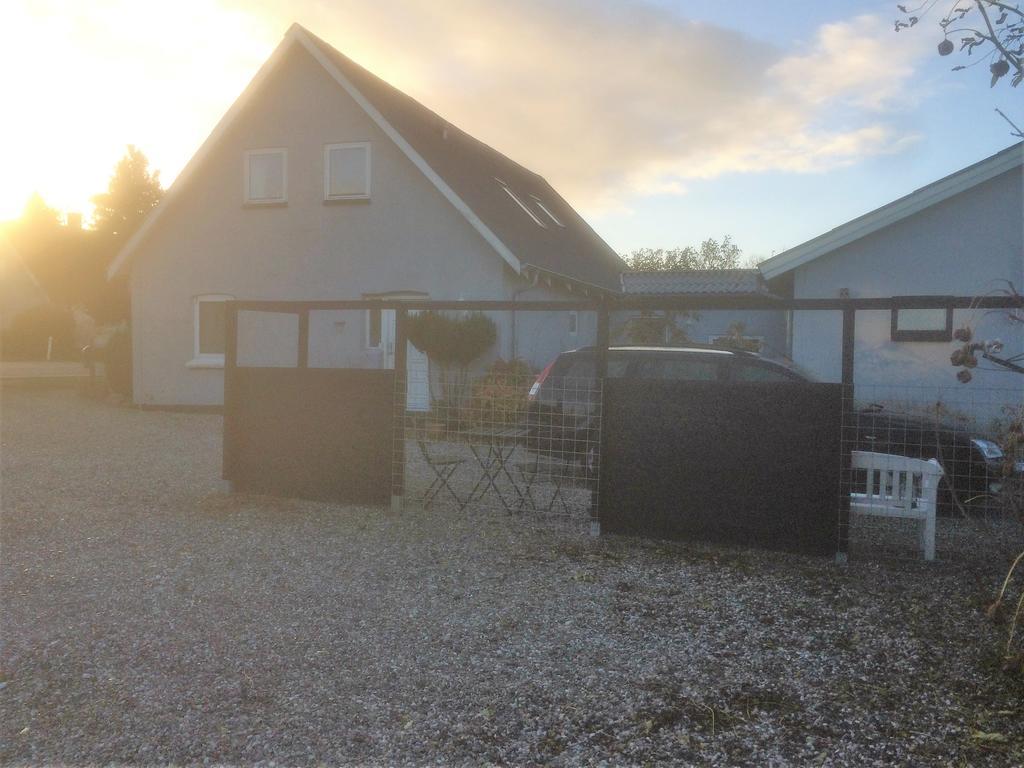 Svalegaarden Guesthouse Særslev Dış mekan fotoğraf