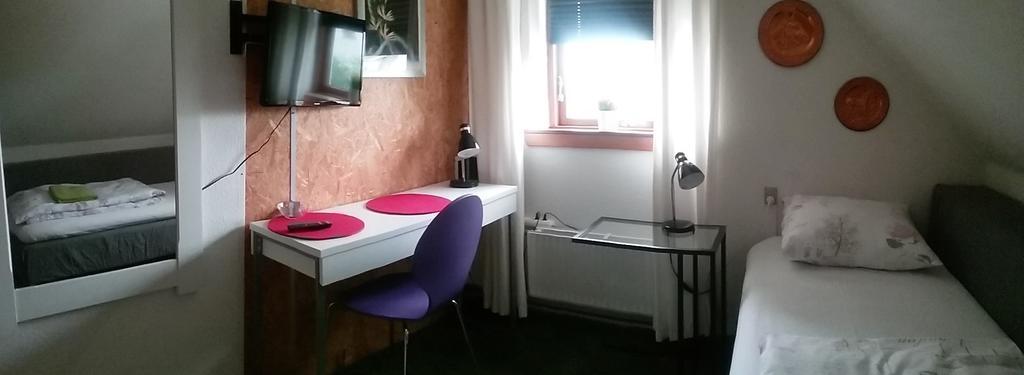 Svalegaarden Guesthouse Særslev Dış mekan fotoğraf