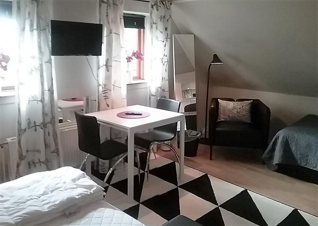 Svalegaarden Guesthouse Særslev Dış mekan fotoğraf