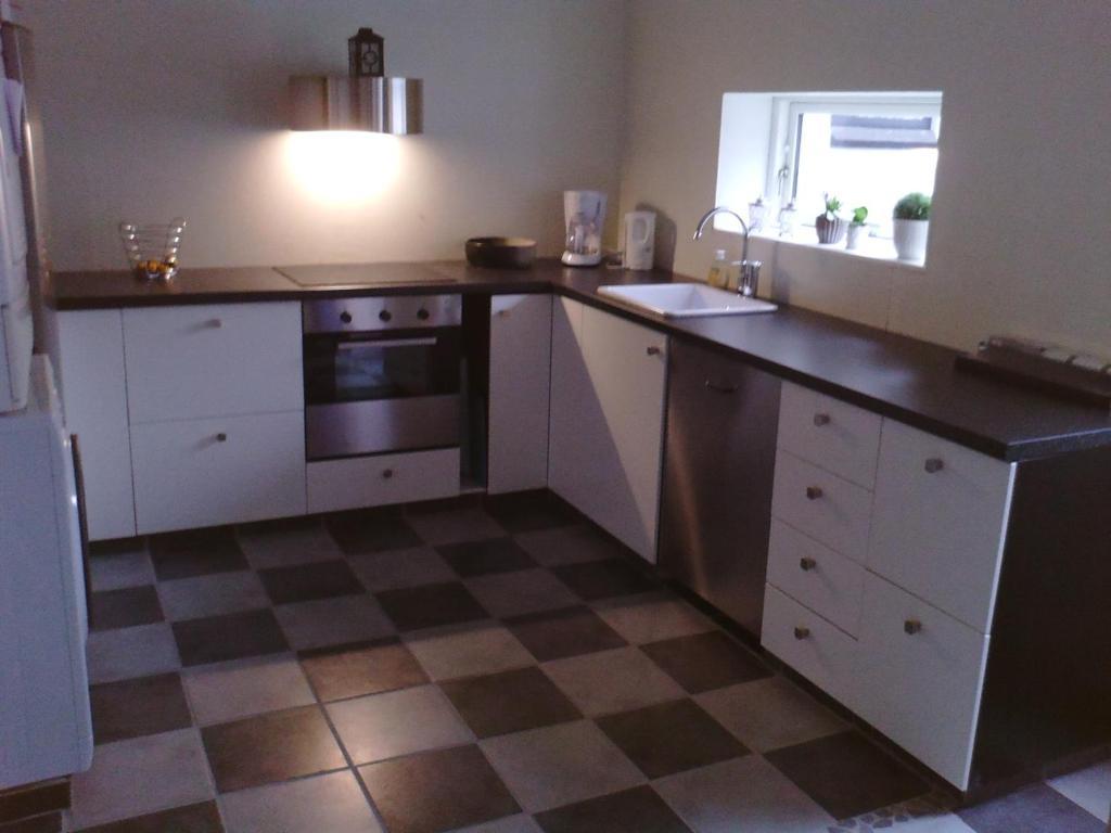Svalegaarden Guesthouse Særslev Dış mekan fotoğraf
