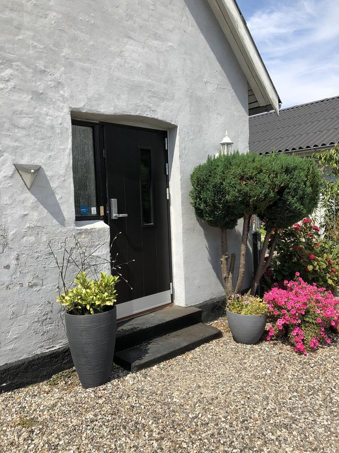 Svalegaarden Guesthouse Særslev Dış mekan fotoğraf